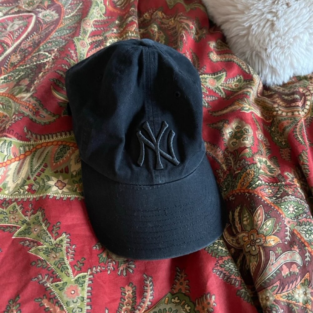 Womens '47 NY Yankees Black Baseball Cap Great used condition!